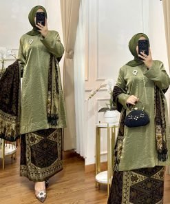 Alternative view of Baju Basiba Madam Silk Glossy (Group 2)