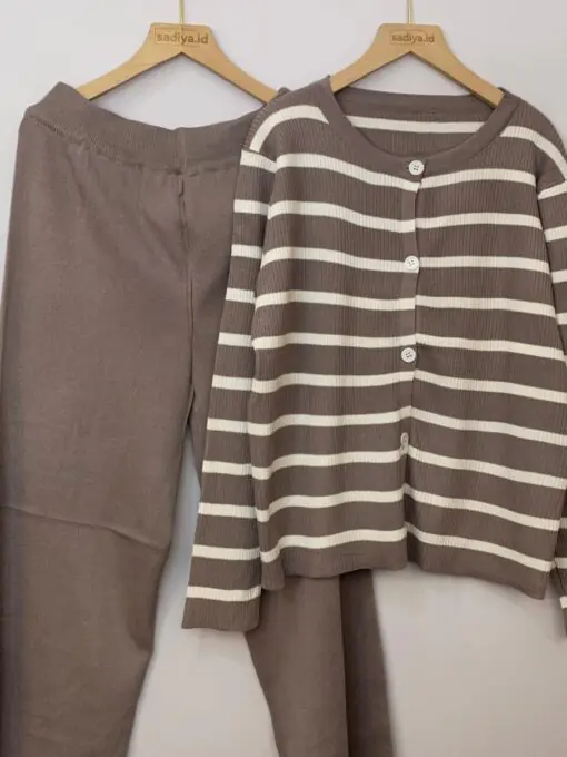 One Set Salur - Gambar 2