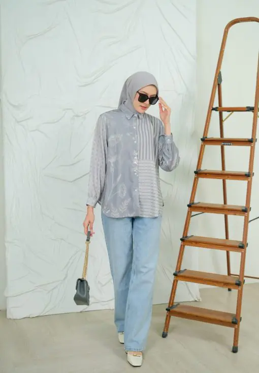 AUBREY Blouse by Eyberli - Gambar 5