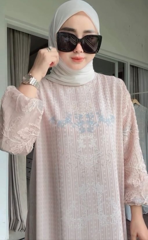 Kaira Dress