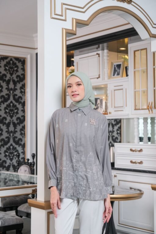Velic Blouse by Eyberli - Gambar 3